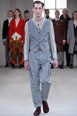 Alexander McQueen / - 2011